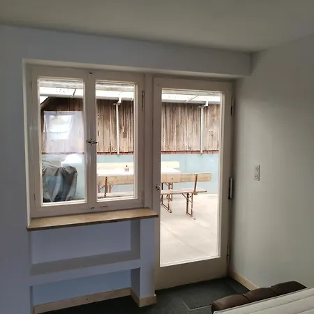 Landarbeiterhaus Hostel *